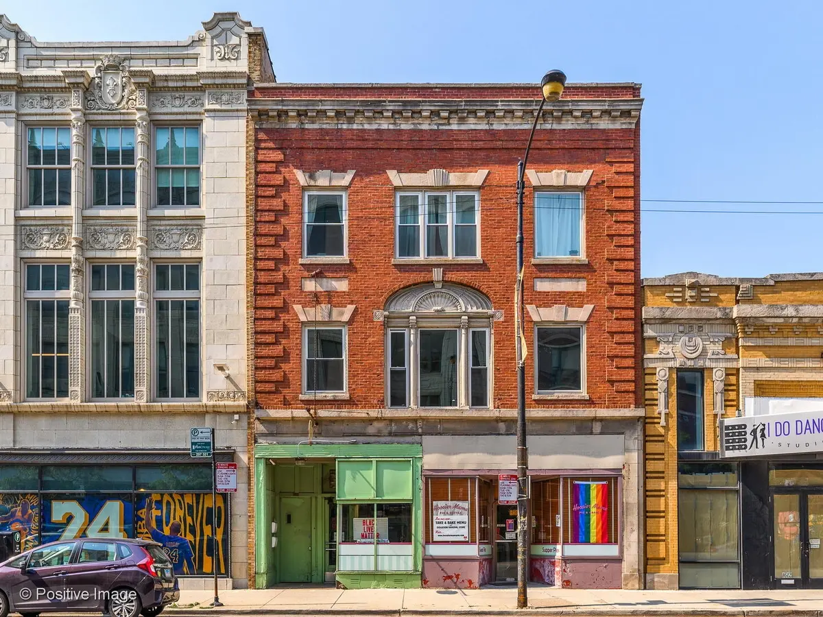 1618 W Chicago Avenue