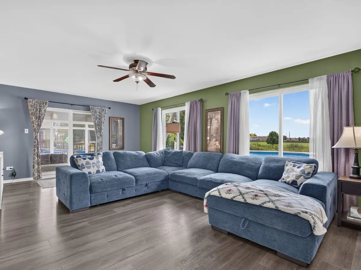 1401 Martin Court