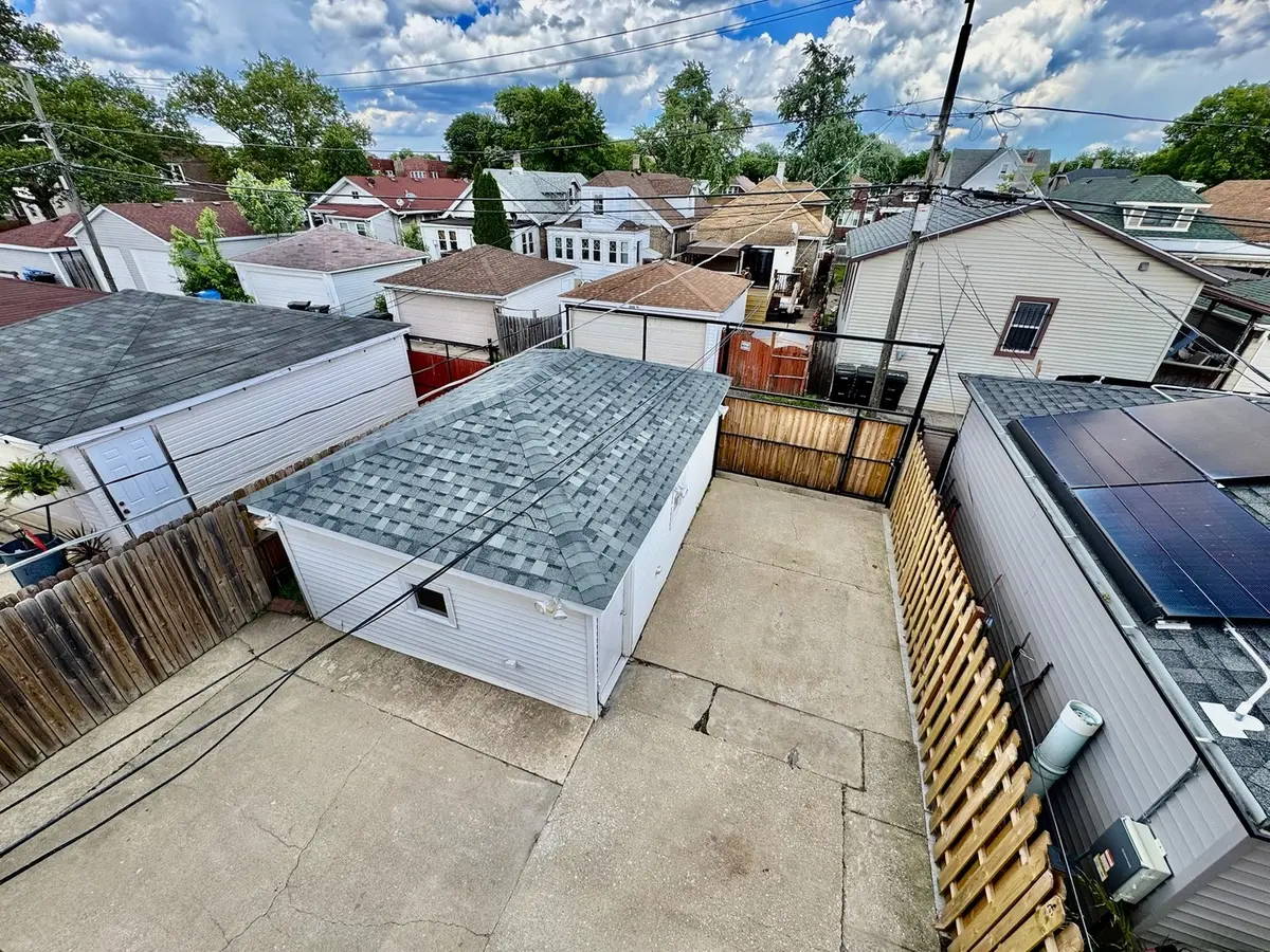 2047 N Lavergne Avenue