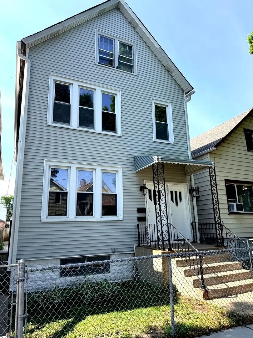 3309 W 38th Place