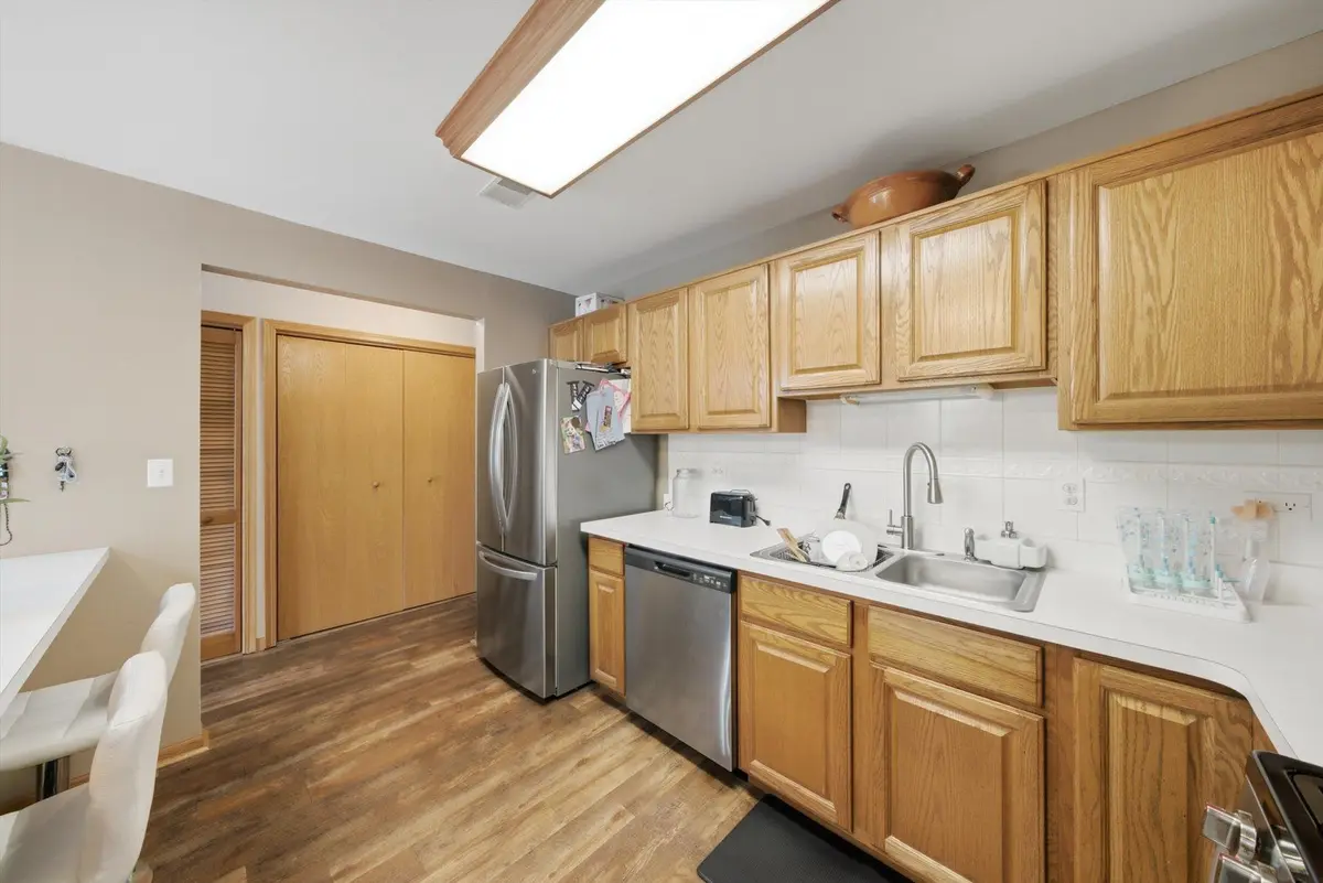 4020 W 105th Street