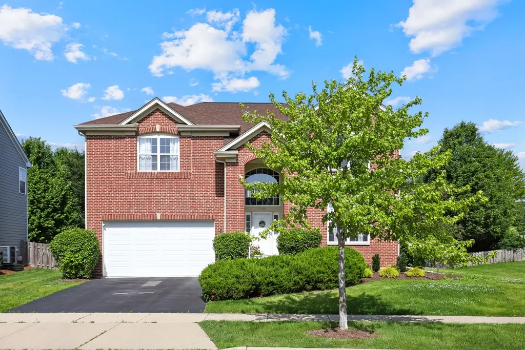 2900 Kelly Drive