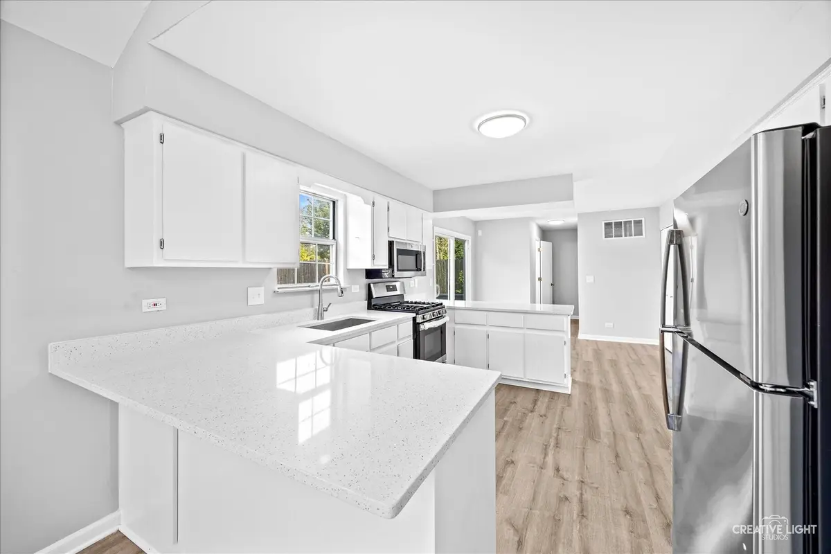 380 Regency Court