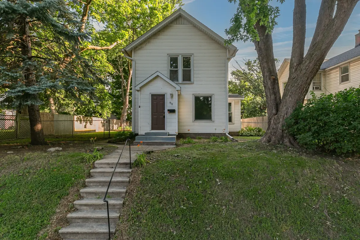 810 W 14th Street