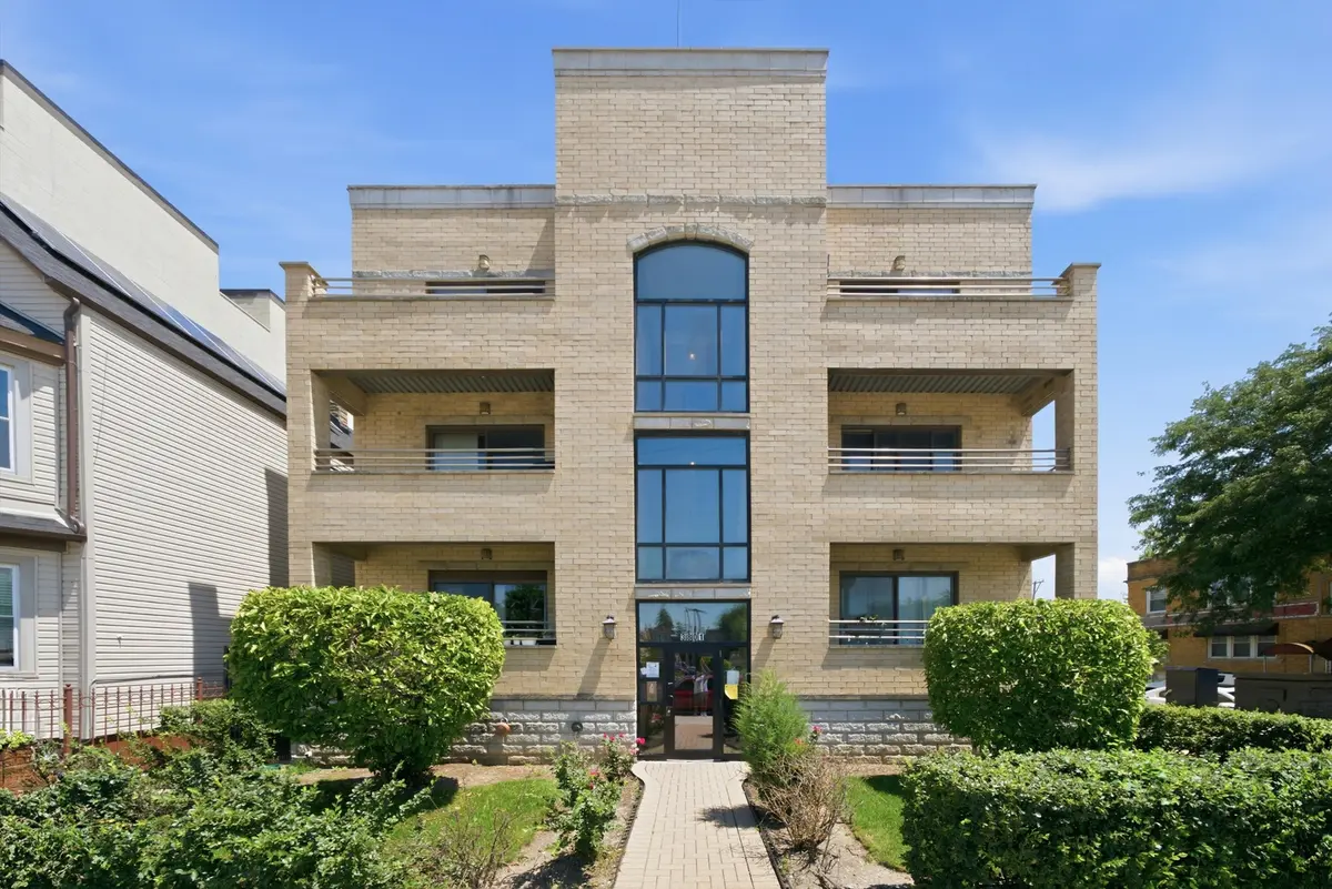 3801 N Kedzie Avenue