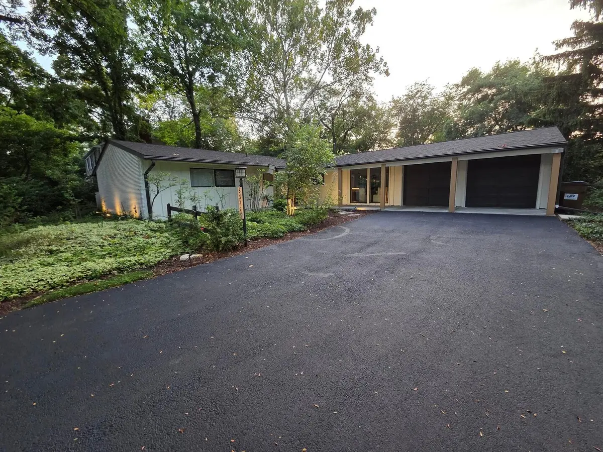 3S220 Blackcherry Lane