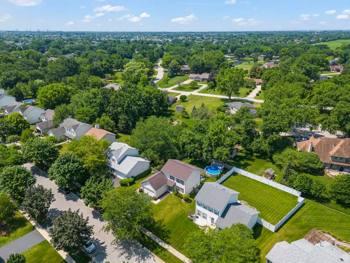 2713 Steamboat Circle