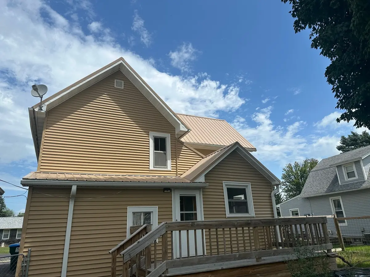17 W OLD MILL Street