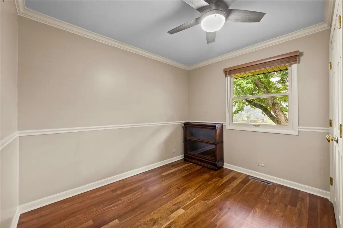 1447 Carol Lane