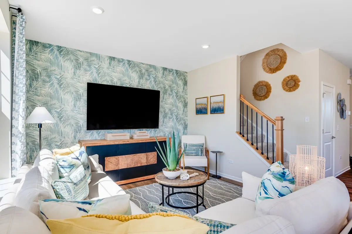 15004 S McCarthy Lane
