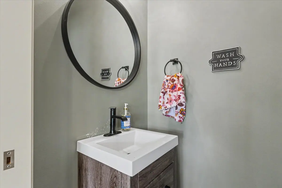 1203 White Oak Road