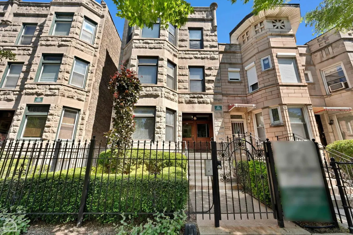 438 E 45TH Place