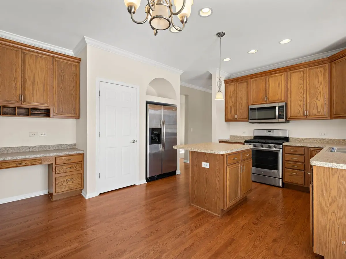 2119 SERENITY Lane