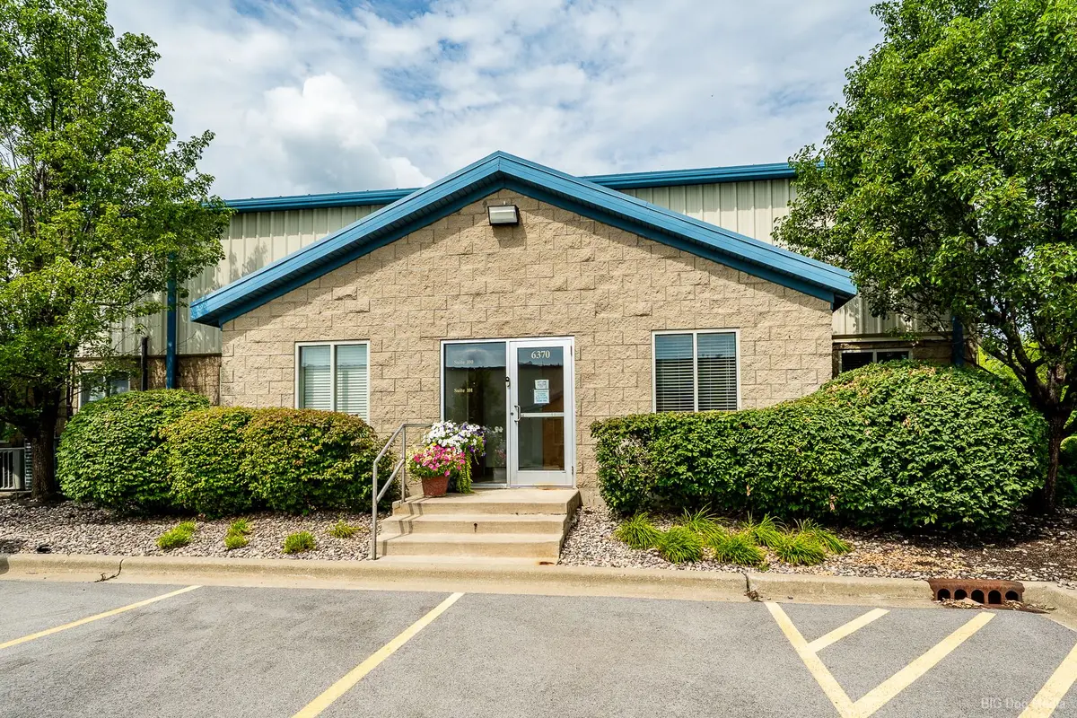 6370 Emerald Parkway