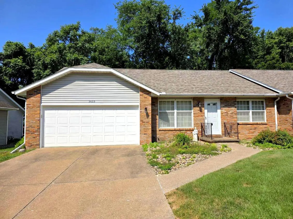 2623 1ST Street Court
