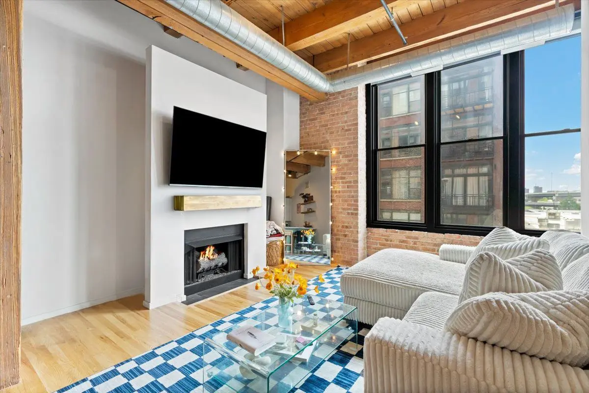 728 W Jackson Boulevard