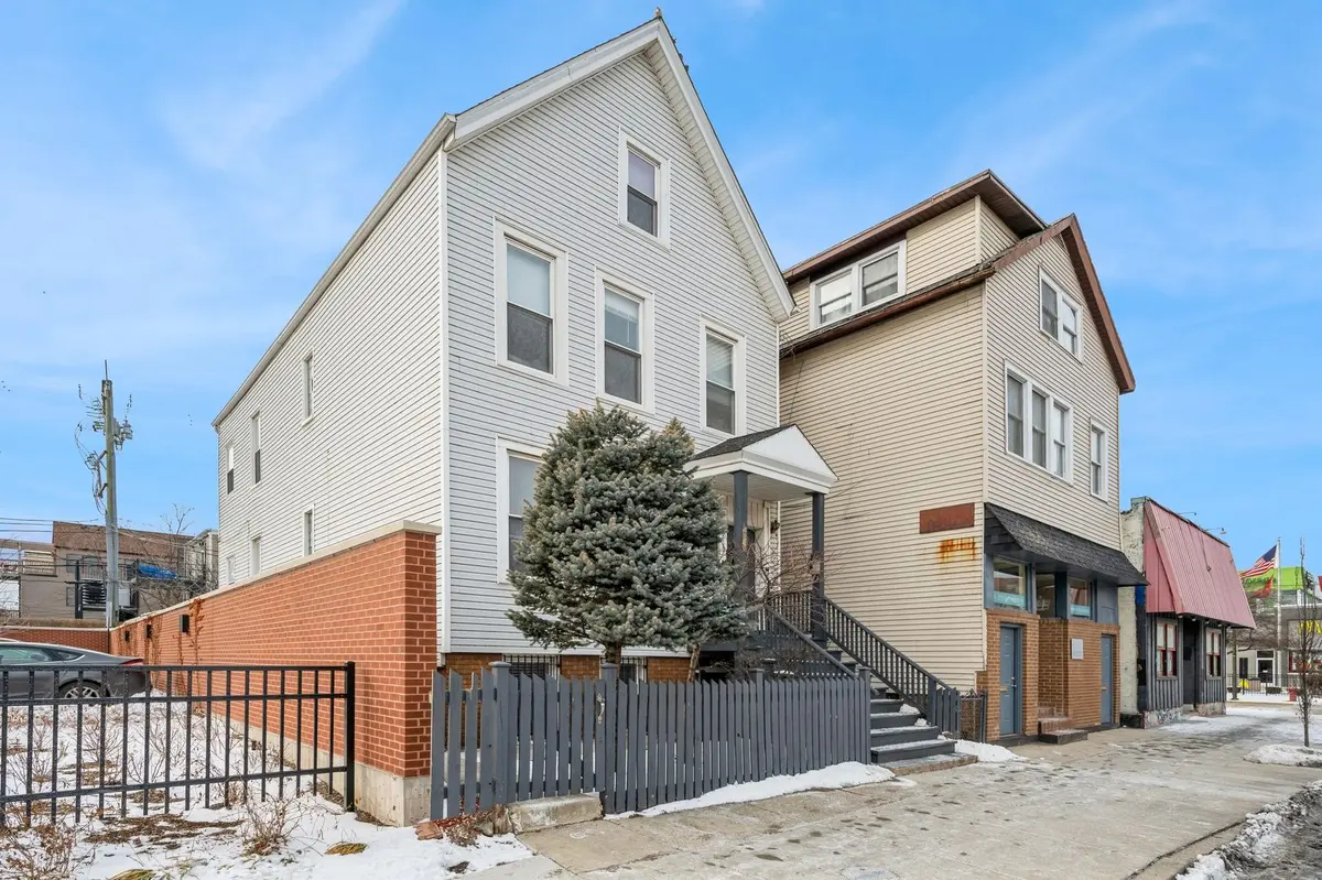 2818 N Ashland Avenue