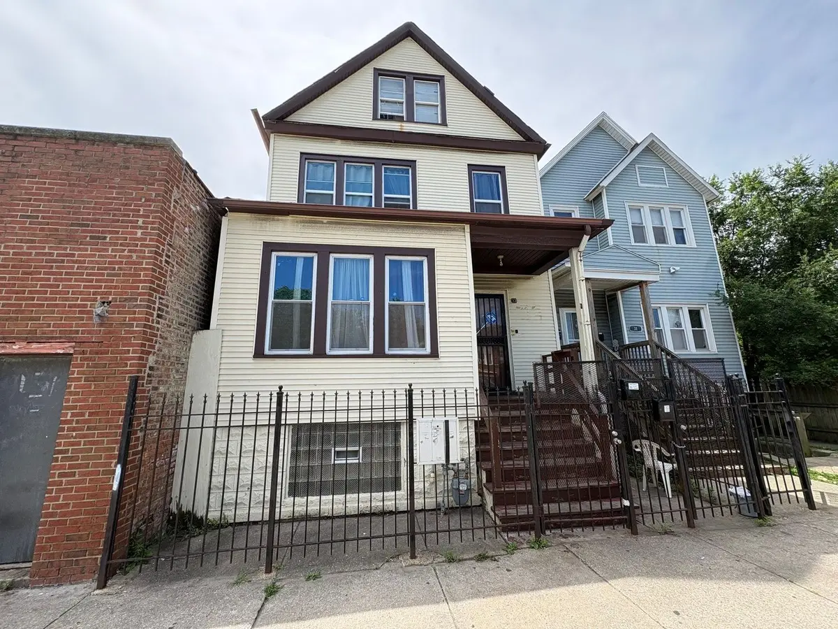 33 E 119th Street