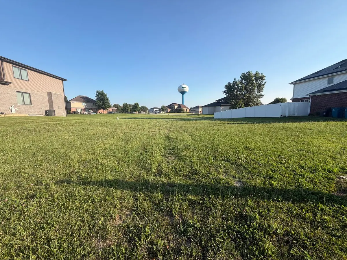 4963 W Ribbon Drive