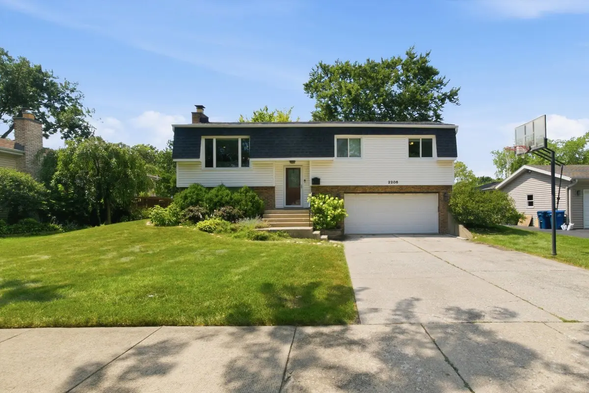 2206 Kingston Drive