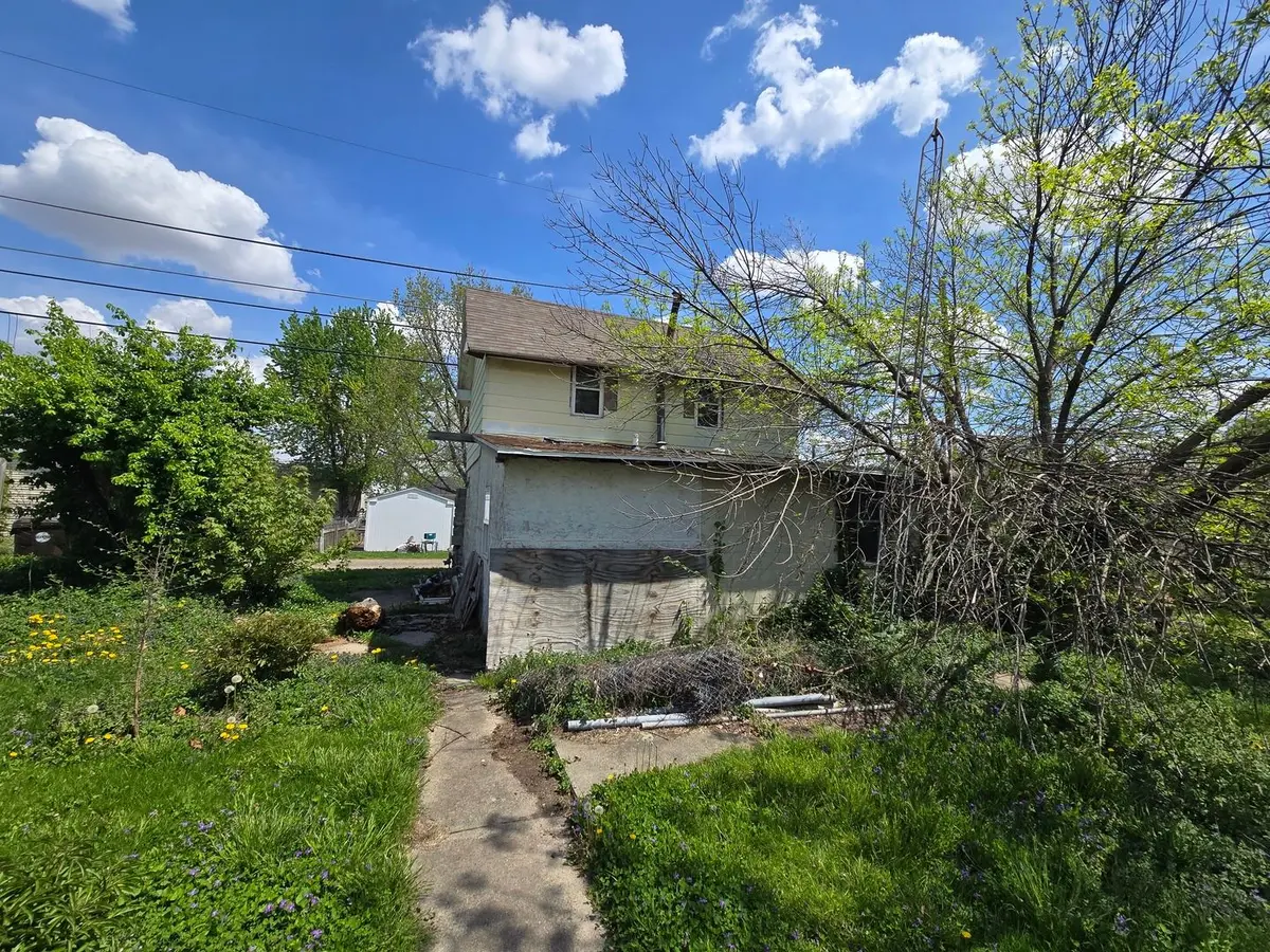1518 Broadway Street