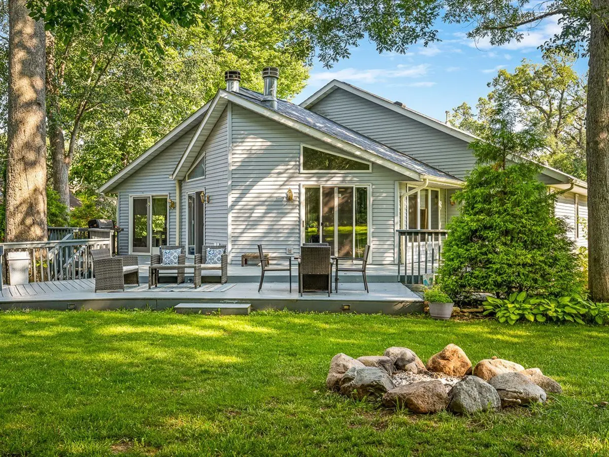 2085 Lake Summerset Road