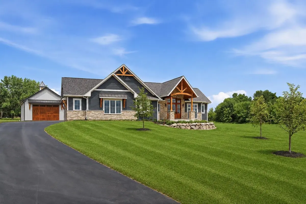 7811 Hidden Pine Lane