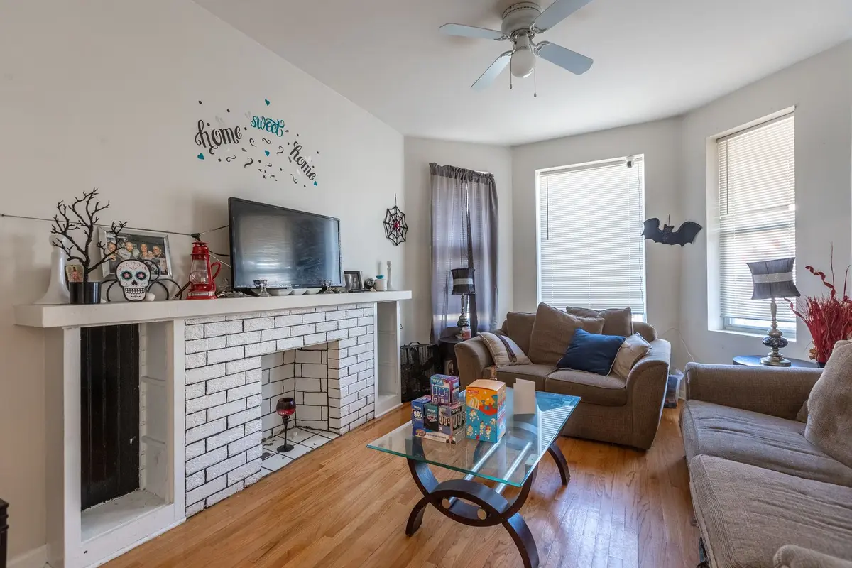 4017 W Van Buren Street