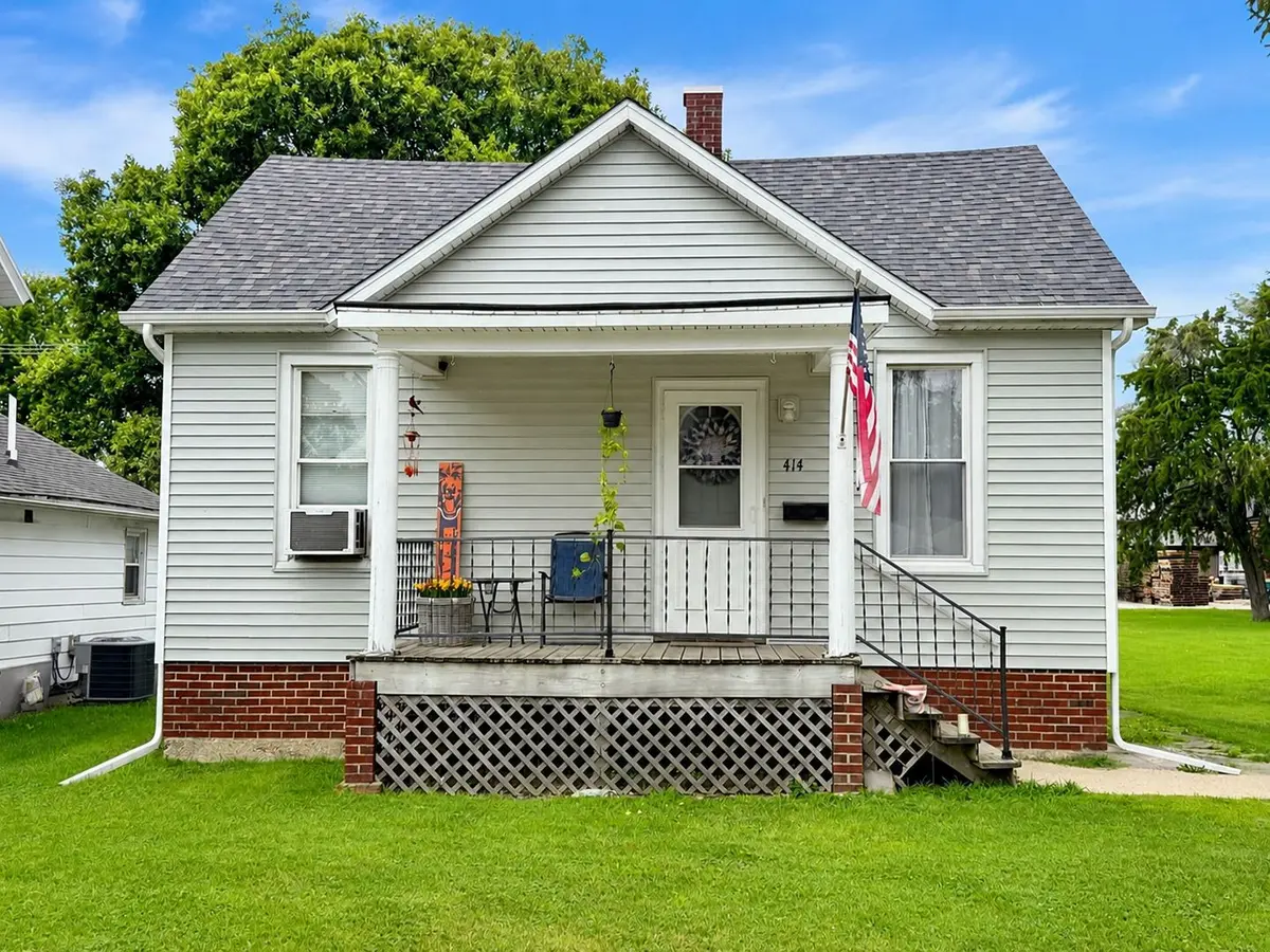 414 Locust Street