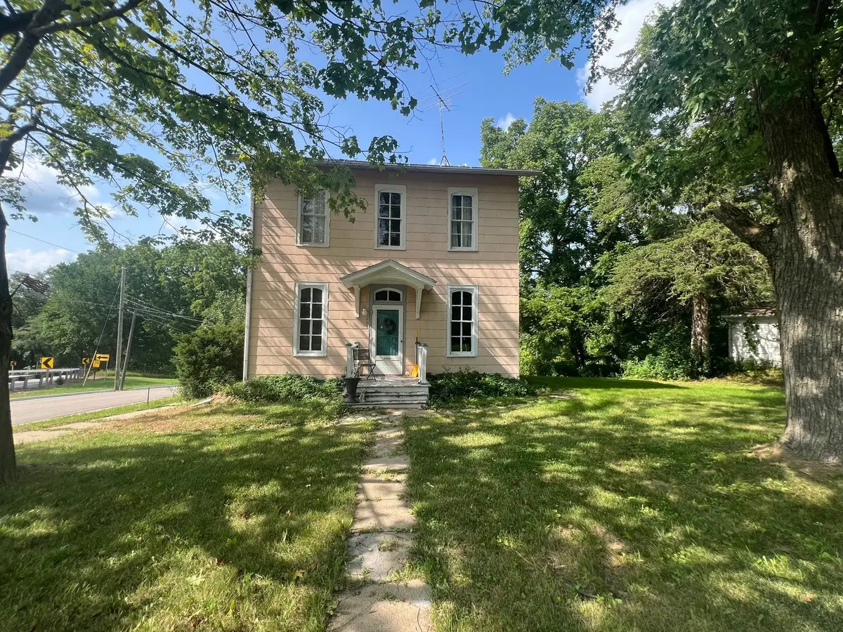 202 E Lincoln Street