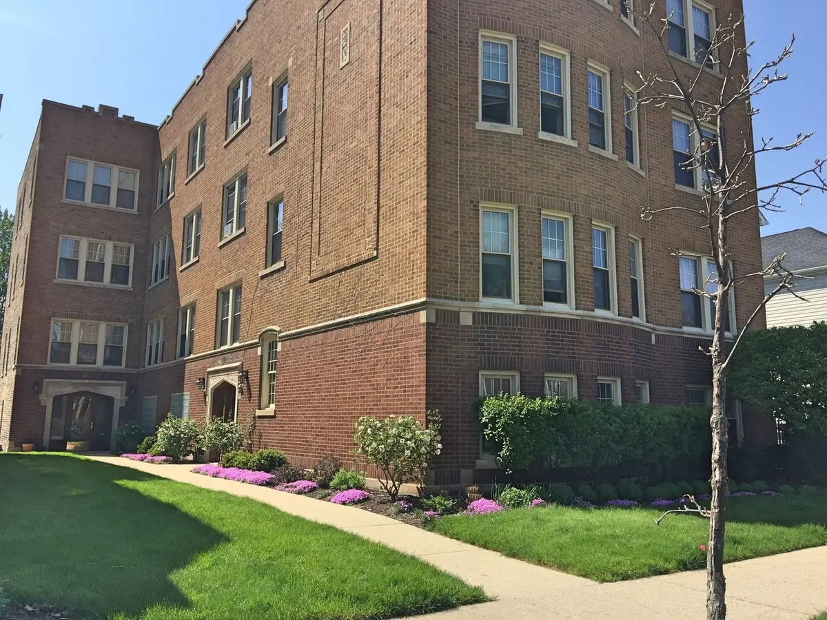 318 Sherman Avenue