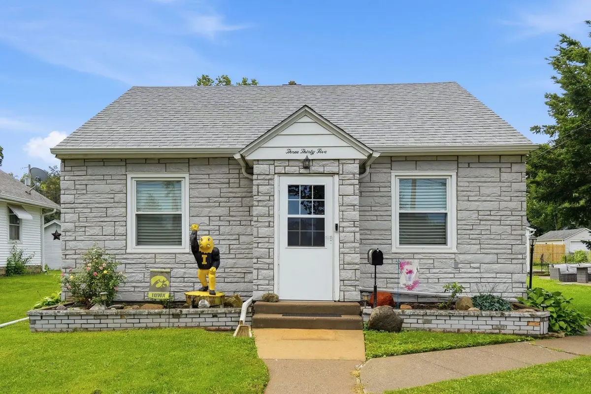 335 W 30th Street