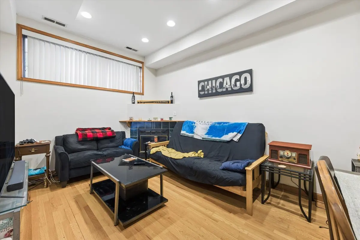 1721 W Julian Street