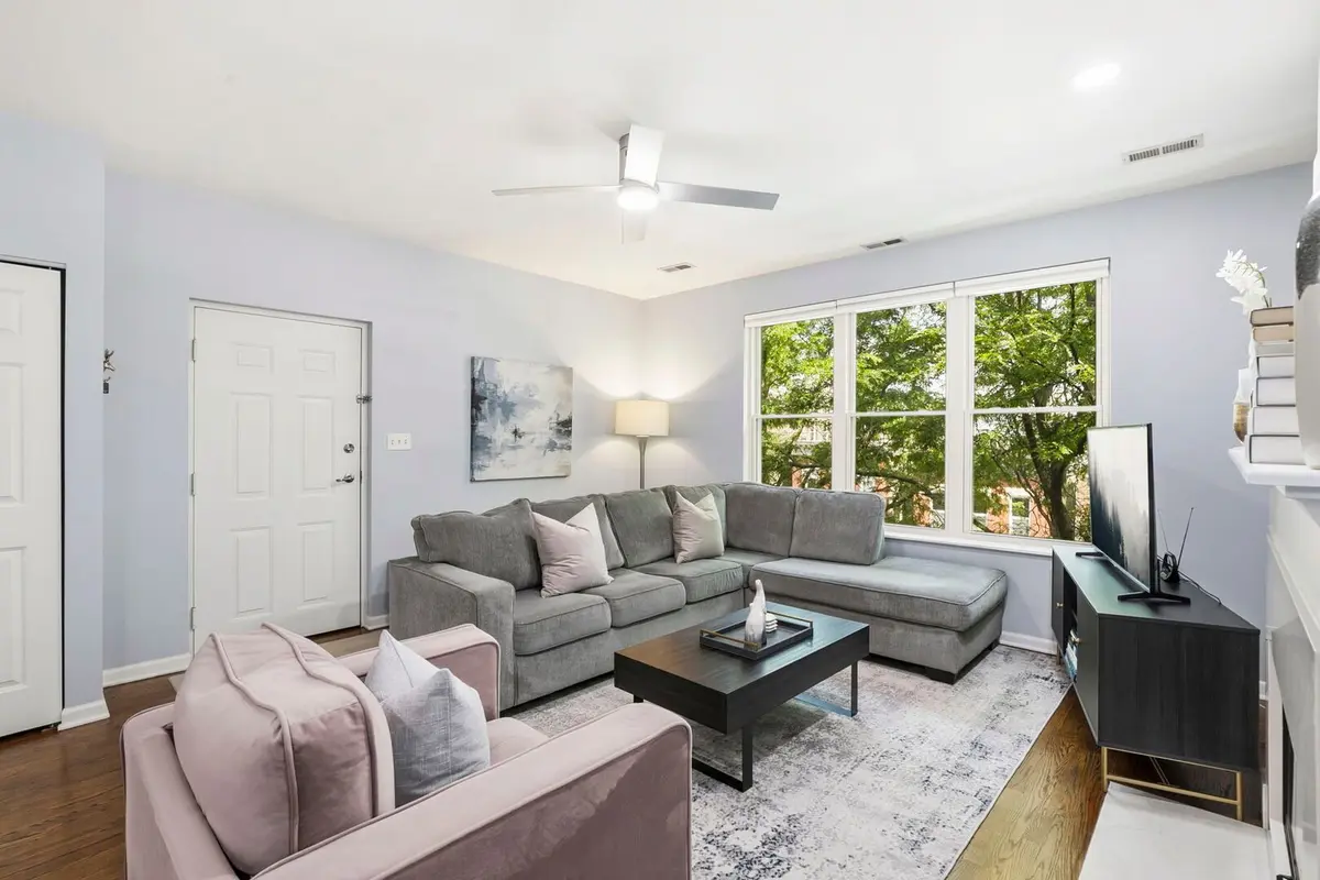 1417 W Huron Street