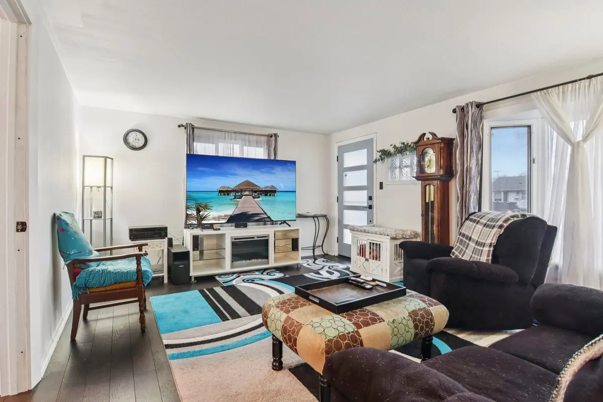 4552 W 89th Street