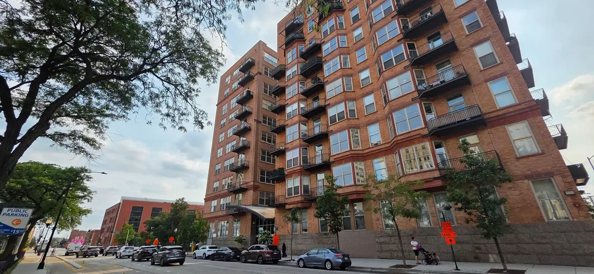 500 S Clinton Street