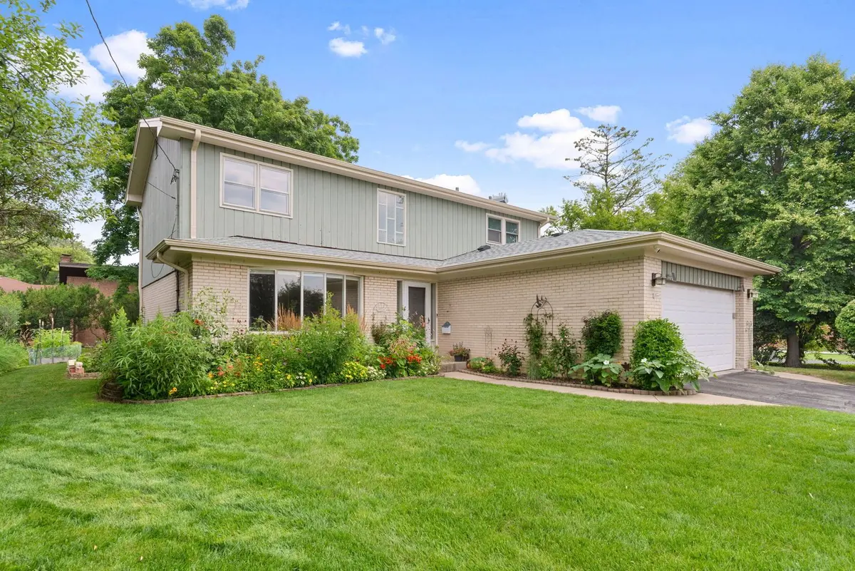 3504 Illinois Road