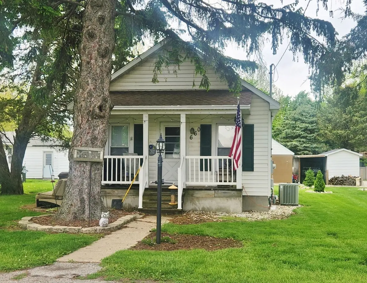 660 W Elm Street