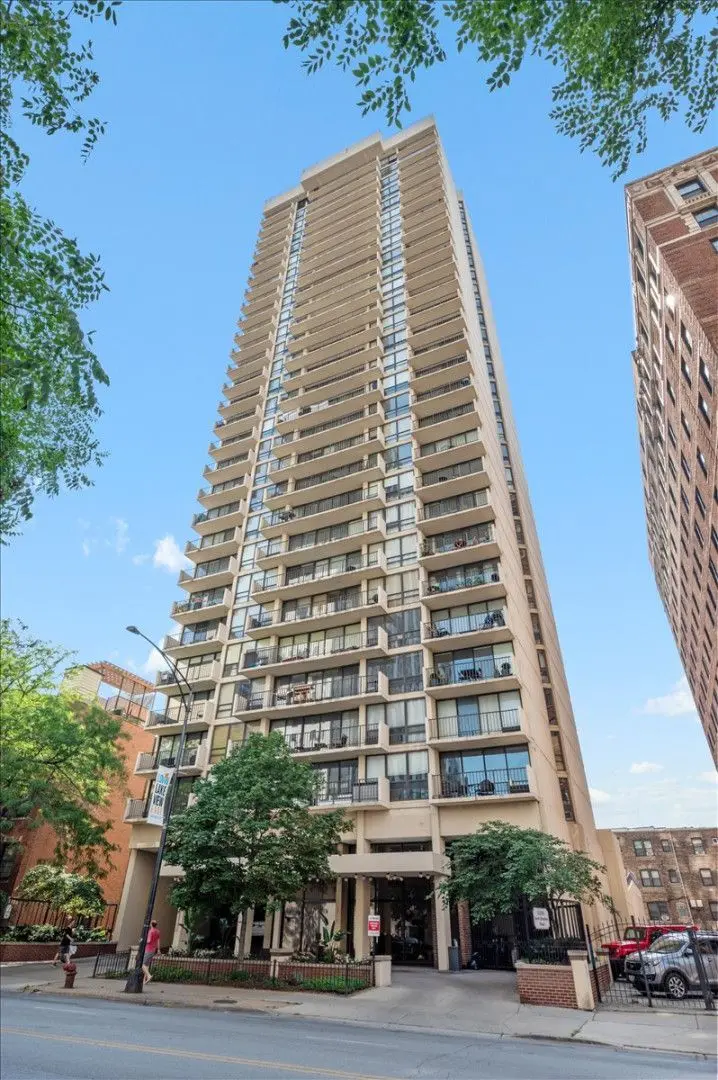 3150 N Sheridan Road