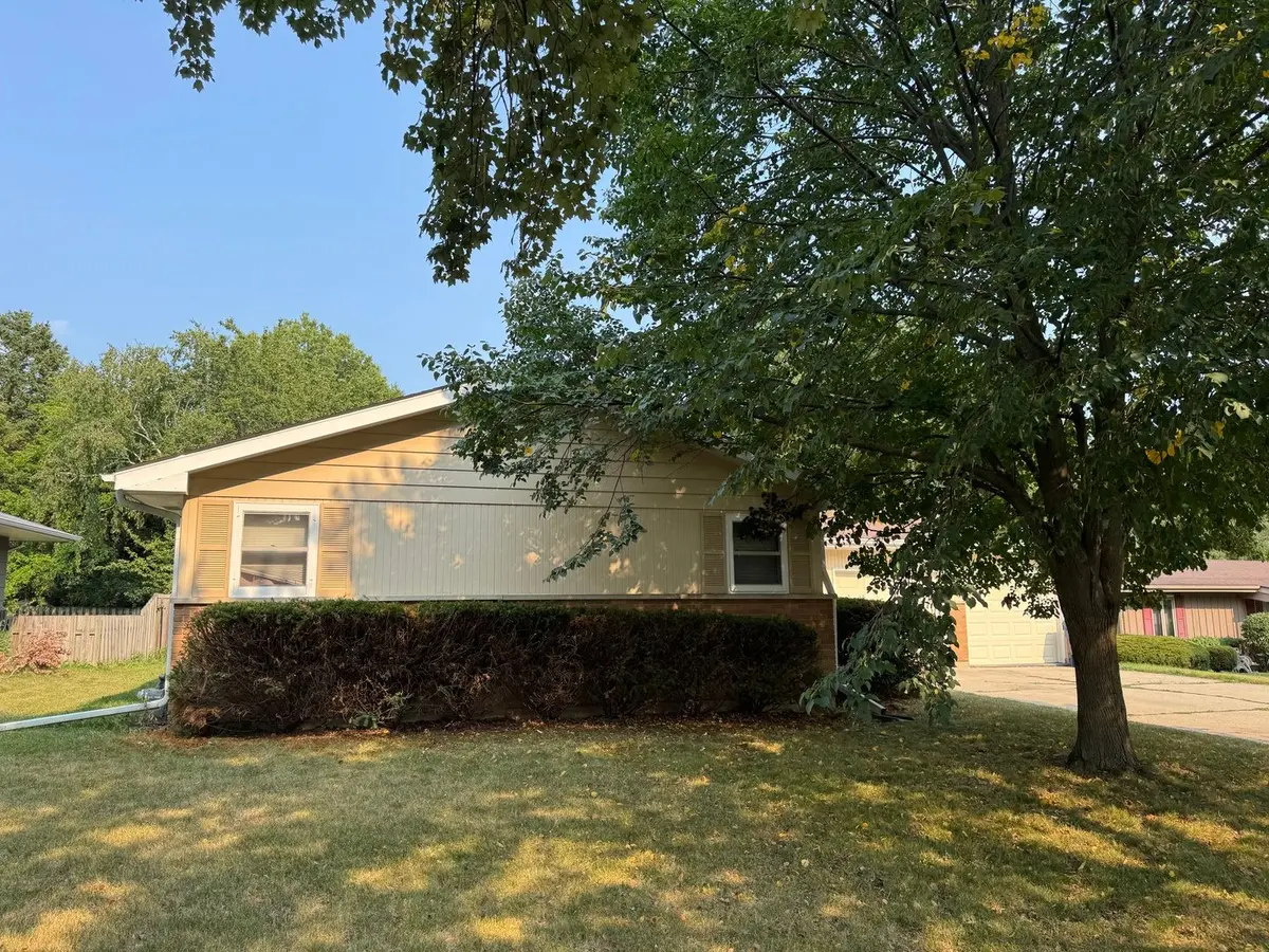 1616 Margaret Lane