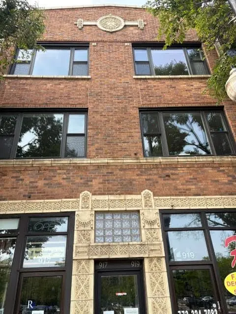 919 W Irving Park Road