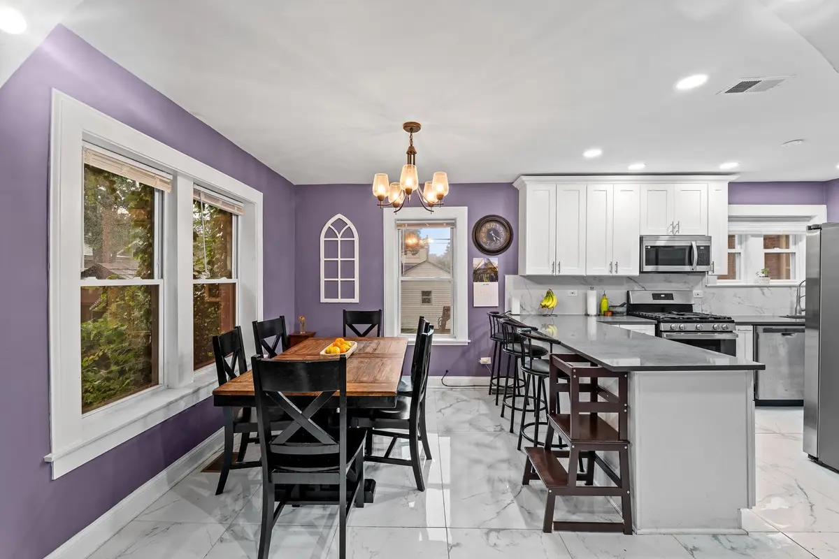 1742 W 106th Street