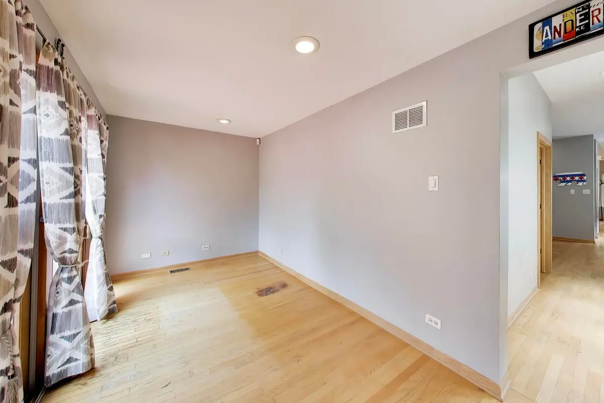 5354 N Ashland Avenue