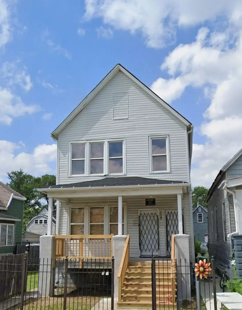 320 W 111th Place