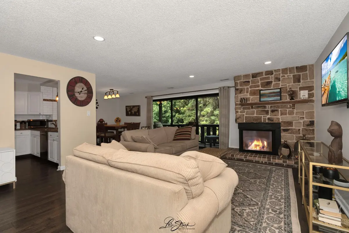 11210 S Cherry Court