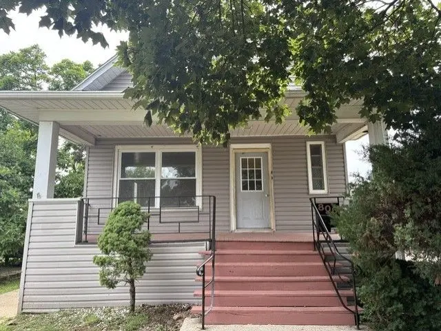 806 N 20th Avenue