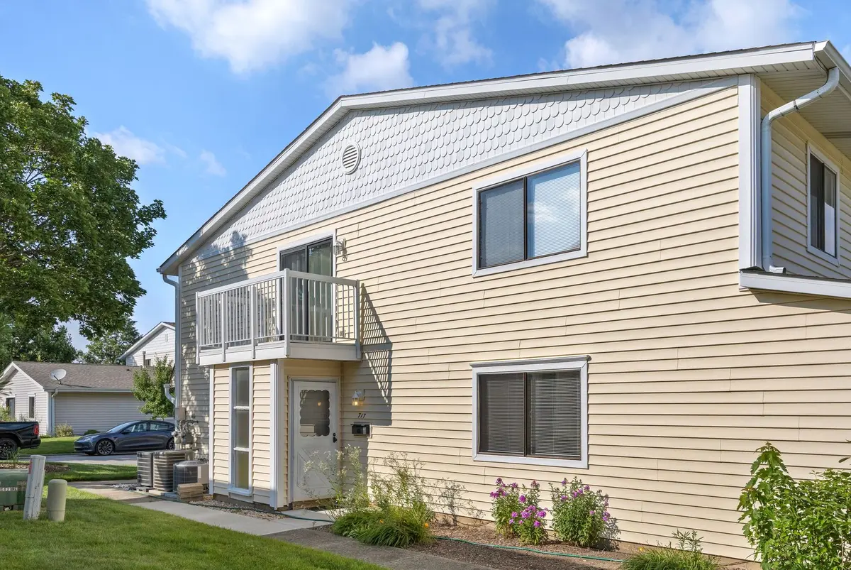 717 Whitesail Drive