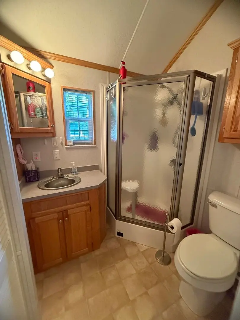 23-47 Woodhaven Lakes
