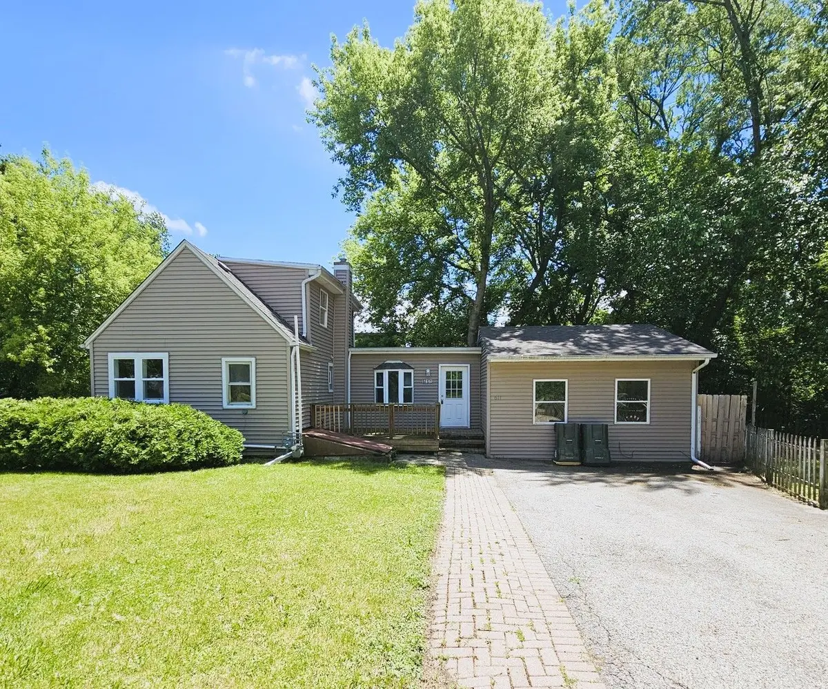 611 Golfview Drive