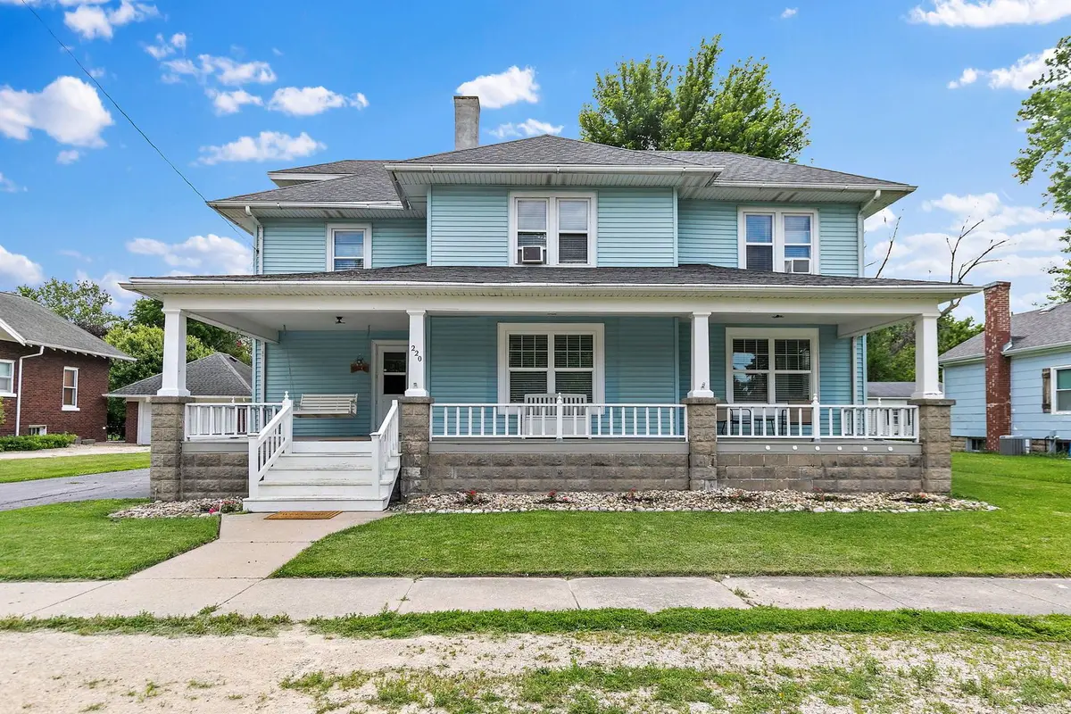 220 N Elm Street